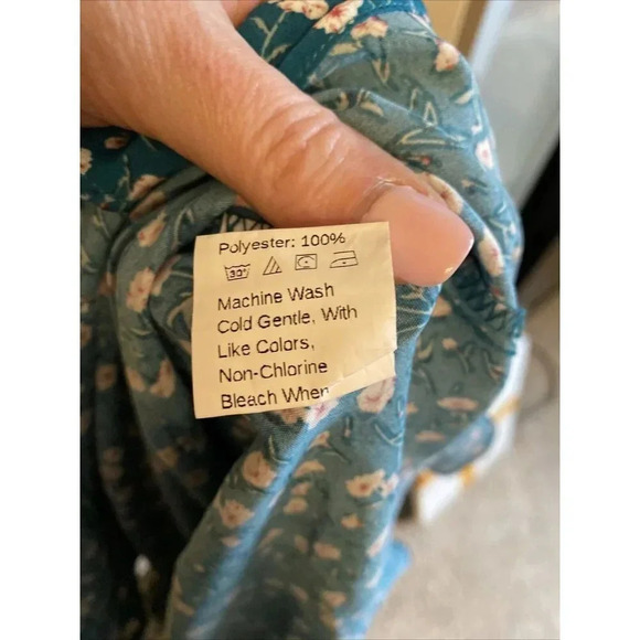 SHEIN Ruffled Mini Skater Skirt Women’s Size S Green Floral Swiftie - Picture 4 of 5